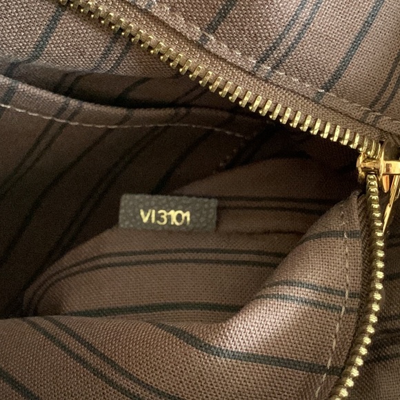 Louis Vuitton Citadine PM Monogram Empreinte M40516 - Picture 17 of 17